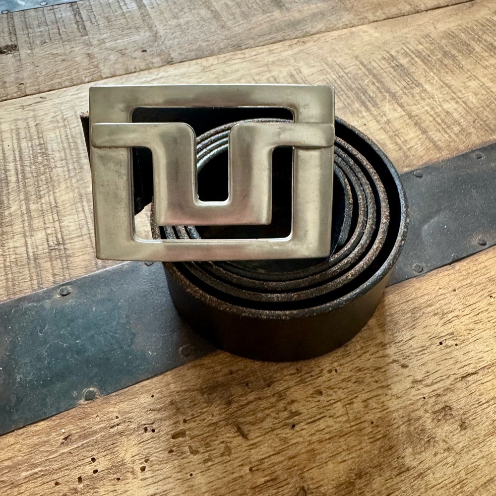 J. Lindeberg Black Golf Belt with Silver Buckle